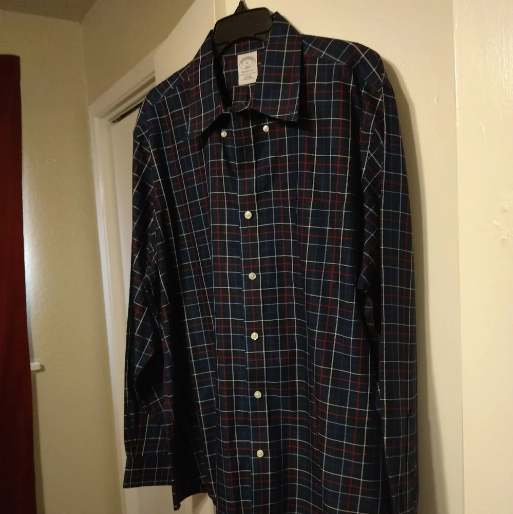 Shirt - Picture 2 of 5